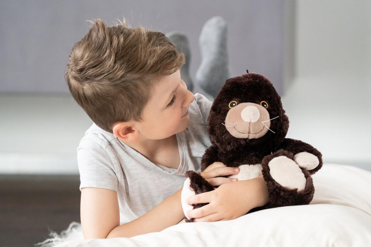 Habibi Plush Värmenalle Mullvaden Moa (tvättbar) - Habibi Plush